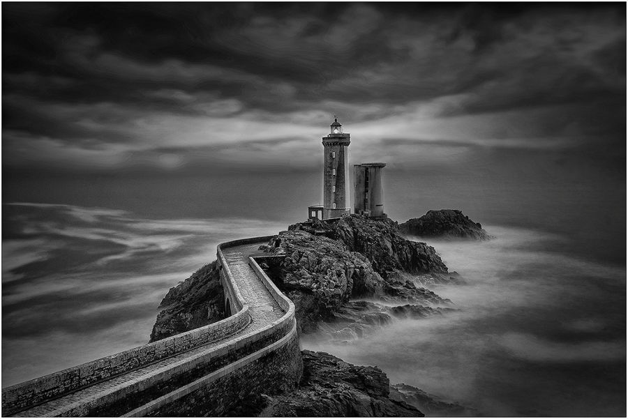 Far  i  Tempesta