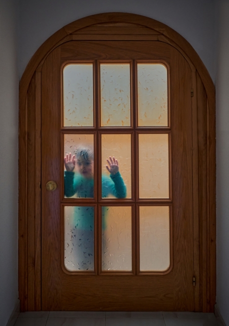Darrera la porta