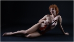 VIOLINISTA DESNUDA